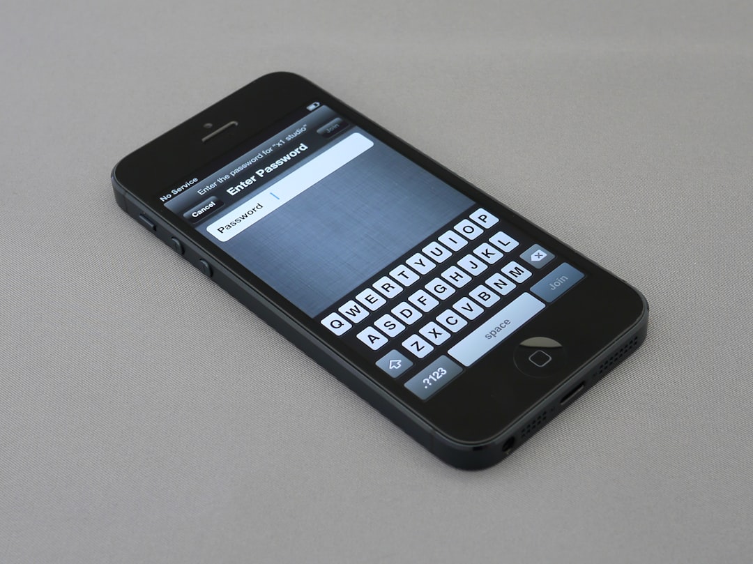 turned-on iPhone 5 server status page, mobile phone error screen, website outage notification