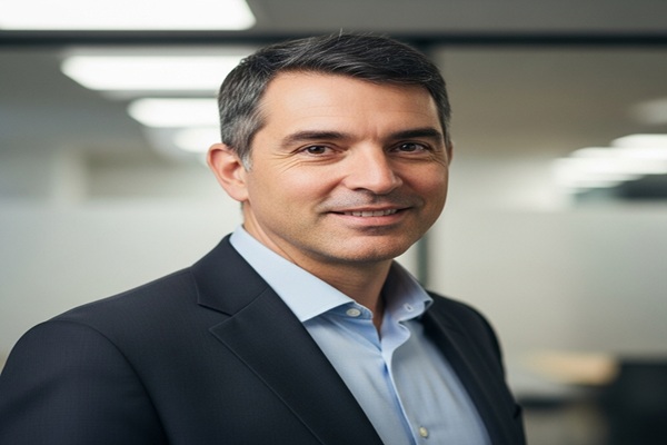 Meet Benjamin Tech Guru: What Makes Keezy.co Different in 2025