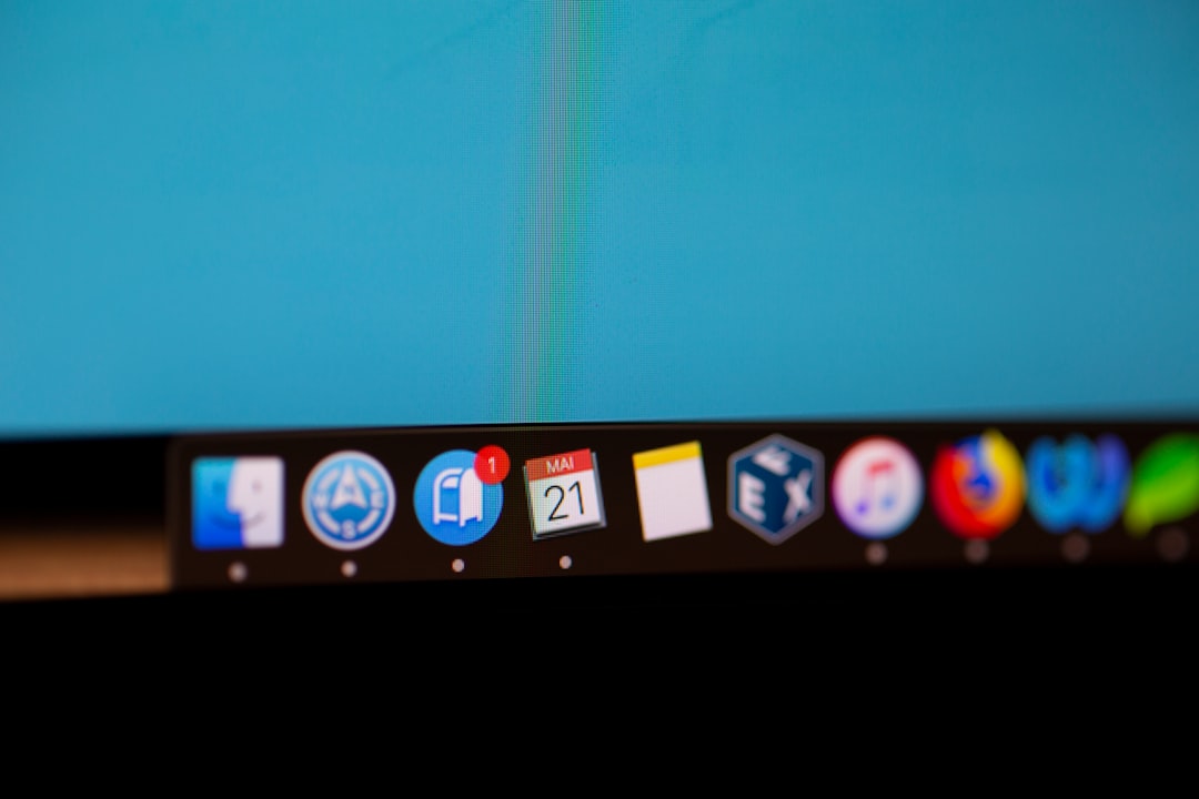 flat screen monitor smart tv error screen, streaming app loading, buffering icon