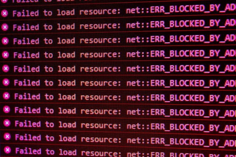 text server logs terminal, docker logs screen, error stack trace
