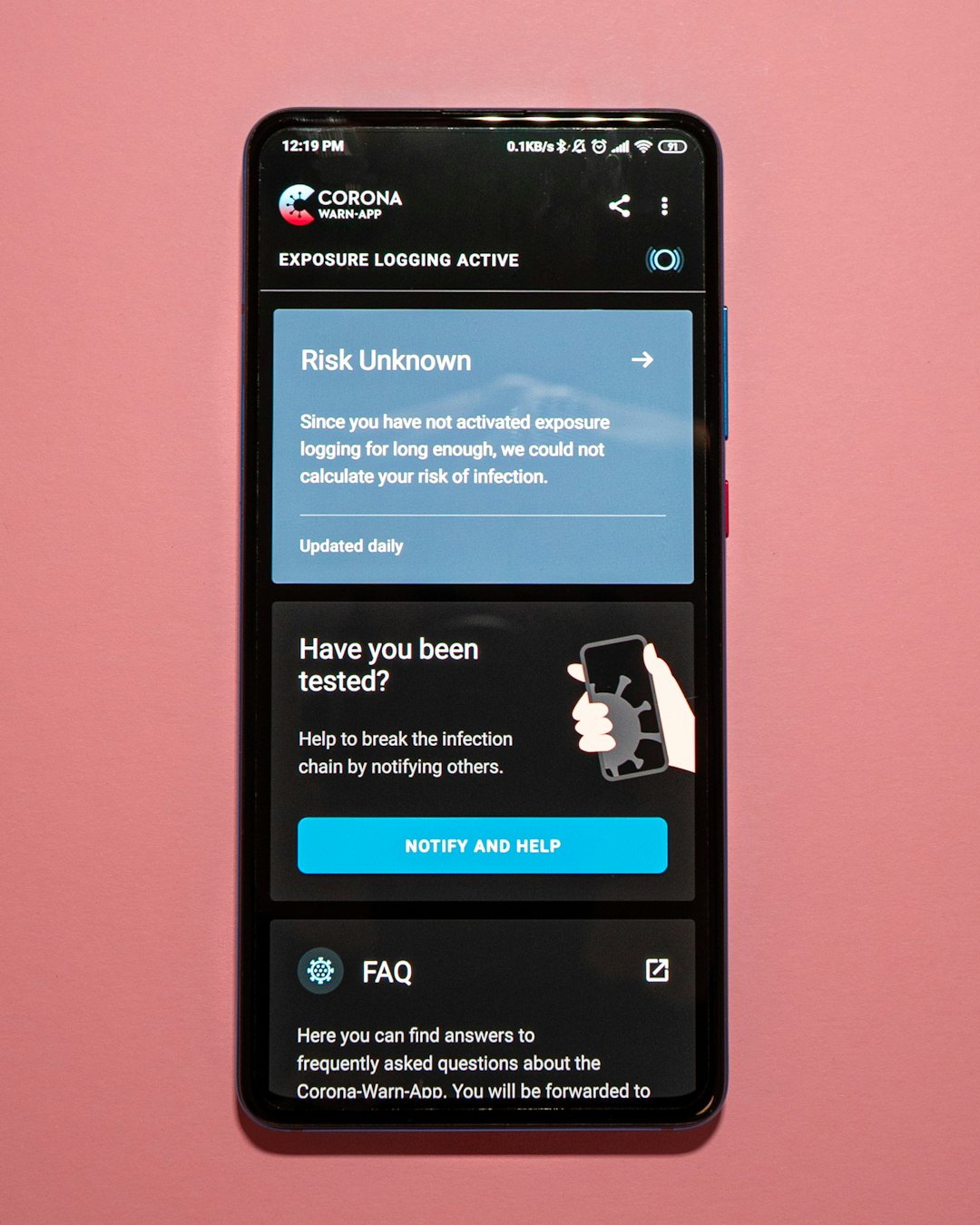 black android smartphone displaying facebook application smartphone settings screen, clear cache option, mobile app storage menu