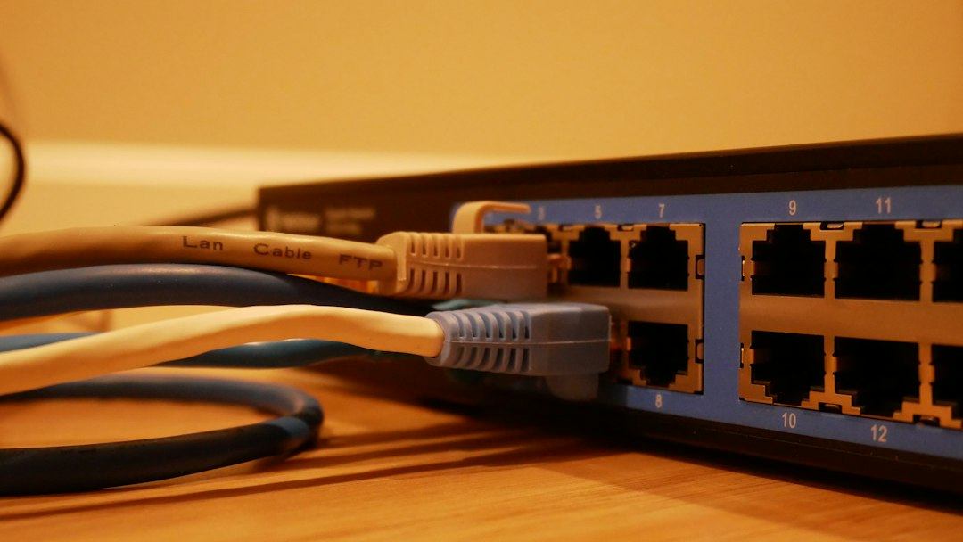 white and gray cable browser connections, server requests, tcp reuse