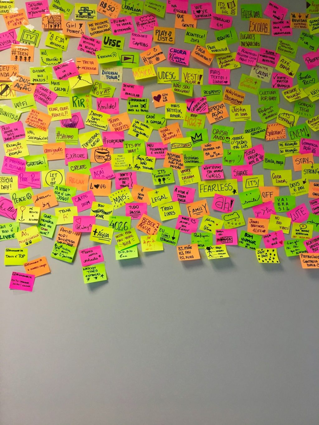 assorted-color sticky notes agile team, sticky notes, customer feedback, sprint planning