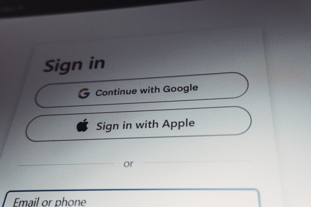 Sign in options with google and apple accounts registration form, email field, privacy note
