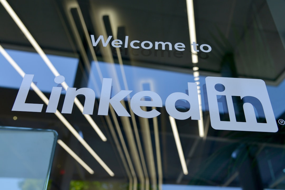 text on black background linkedin marketing, webinar promotion, social media post, b2b audience