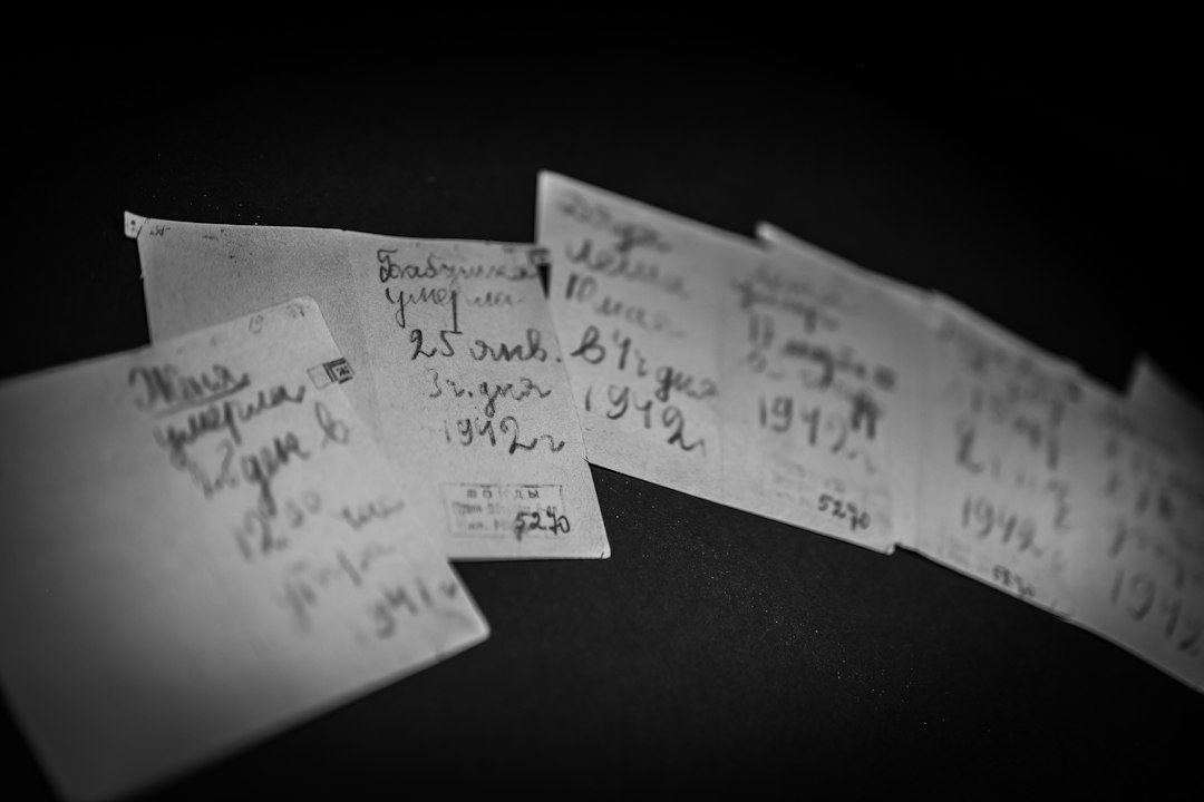 Several handwritten notes with dates and names note cards, linked ideas, mobile research, digital notes